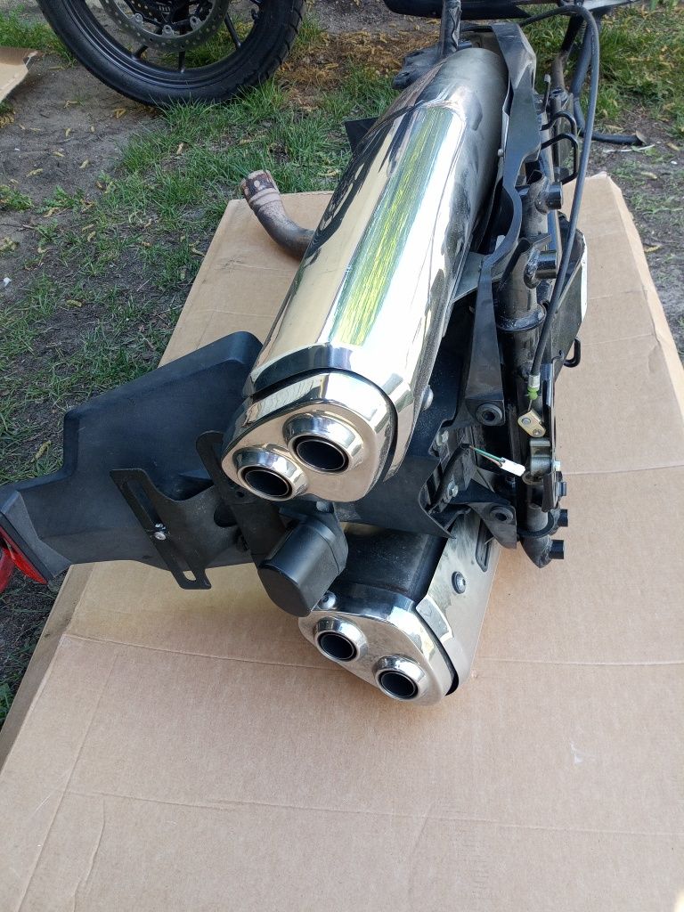 Tłumik wydech stelaż vfr 800 VTEC lagi felga tarcze
