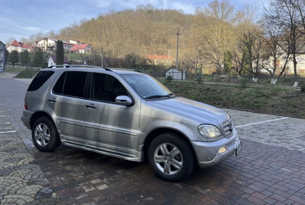 Продам Mercedes-Benz  ML 2004 року  2.7 дизель