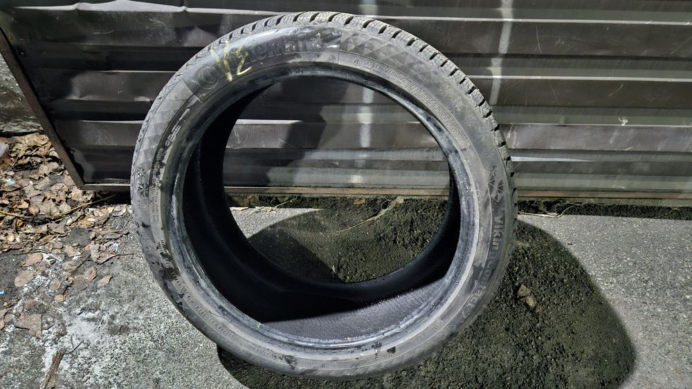 Continental viking contact 7 275 40 r21 2023