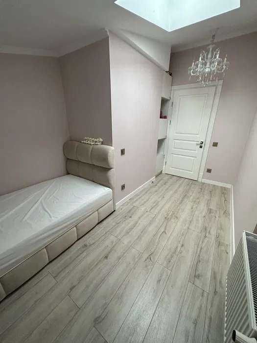 Продам 3к квартиру Пентхаус Центр, ул.Дмитриевская