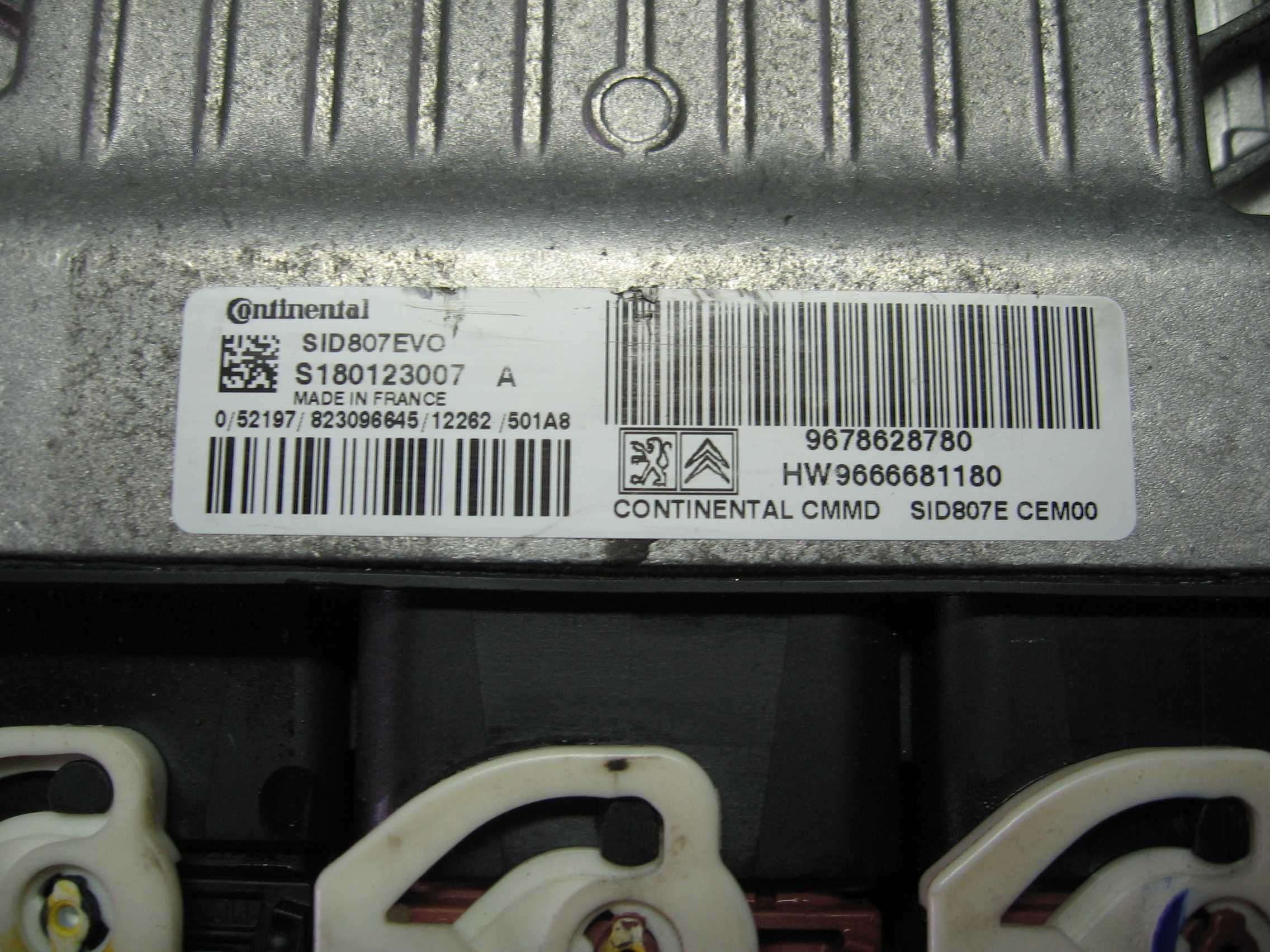 Zestaw startowy komputer stacyjka Citroen C4 II DS4 1,6 E-HDI SID807
