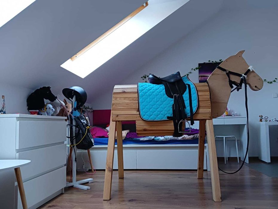 Koń drewniany do nauki i zabawy