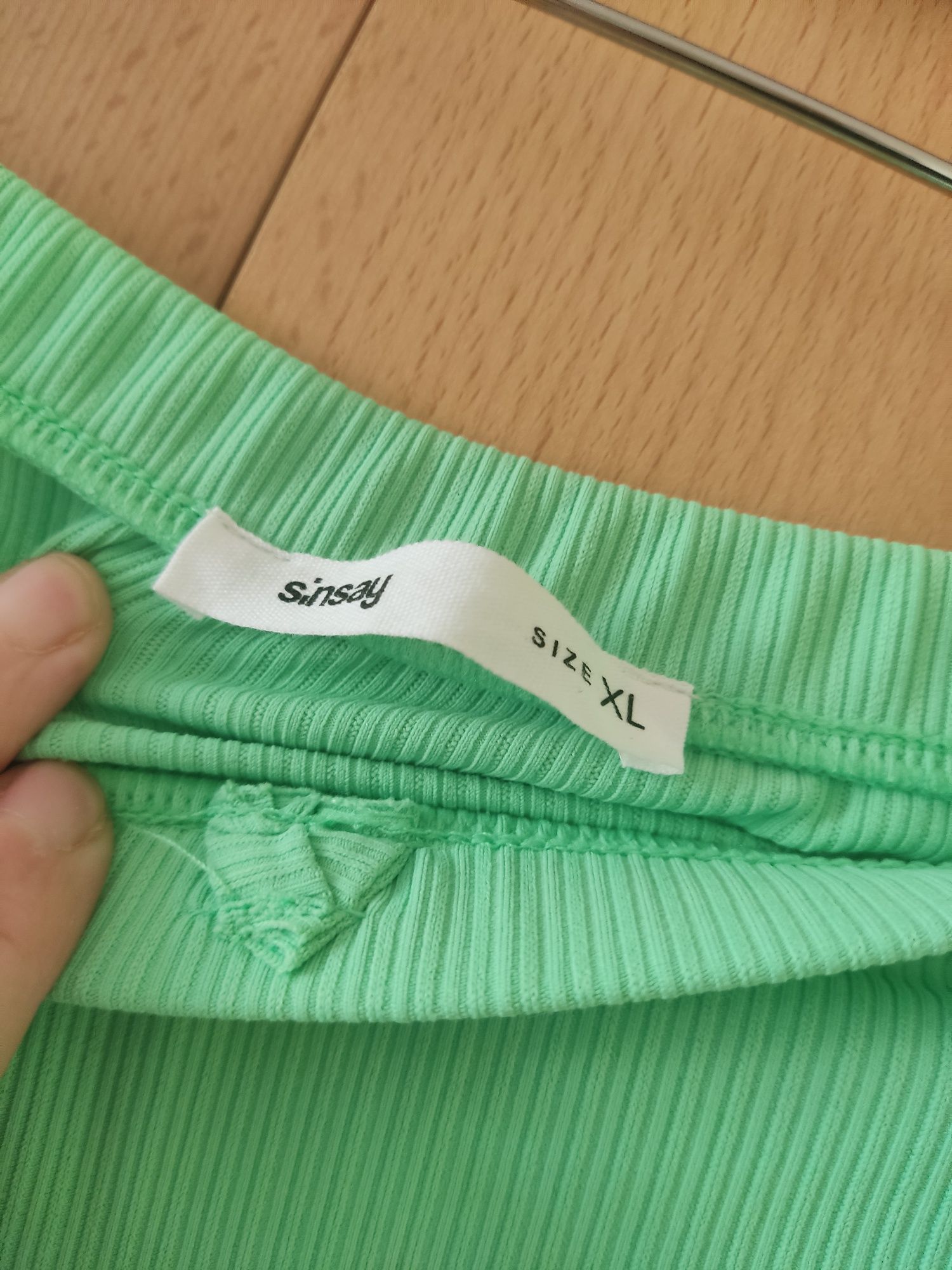 NOWA spódniczka prążek, neonowa zieleń. Sinsay, rozm. XL