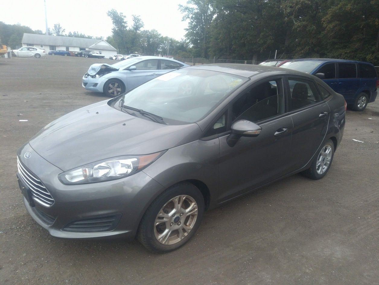 Ford Fiesta mk7 USA мк7 Разборка Кришка Крышка багажника США Розборка