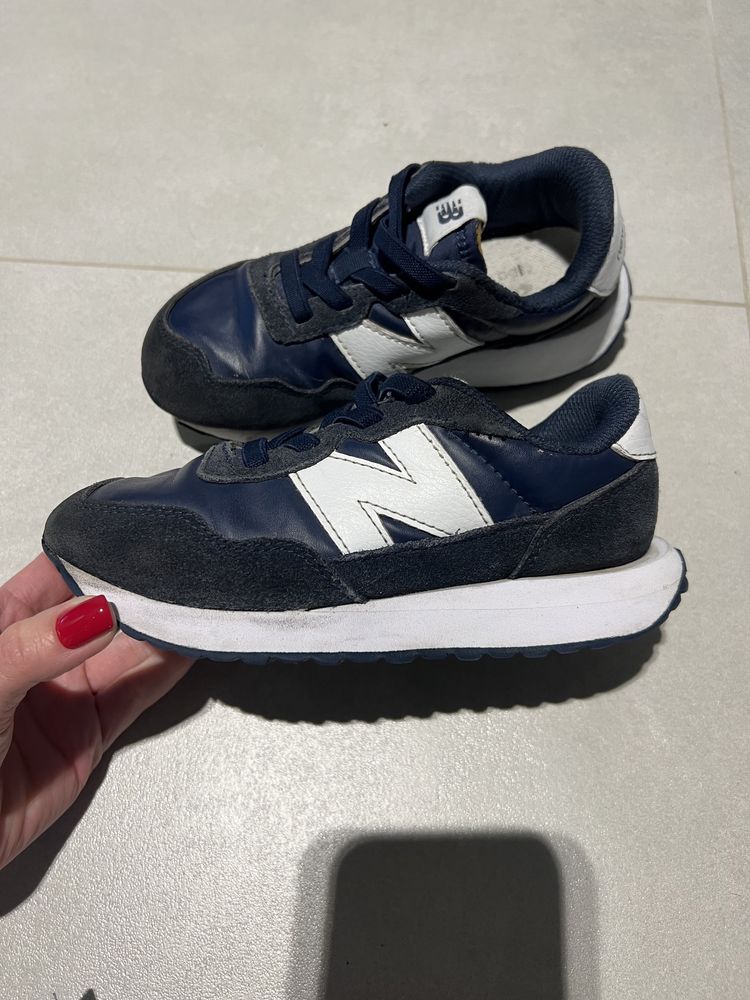 Дитячі кросівки New Balance