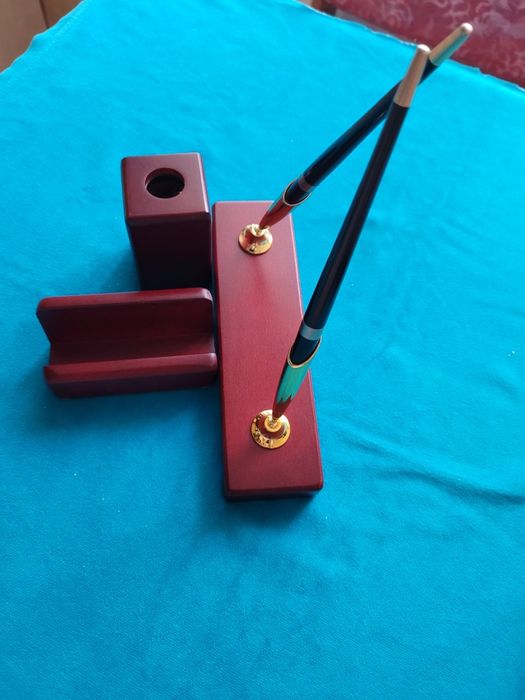 Набір оригінальний виготовлений з дерева