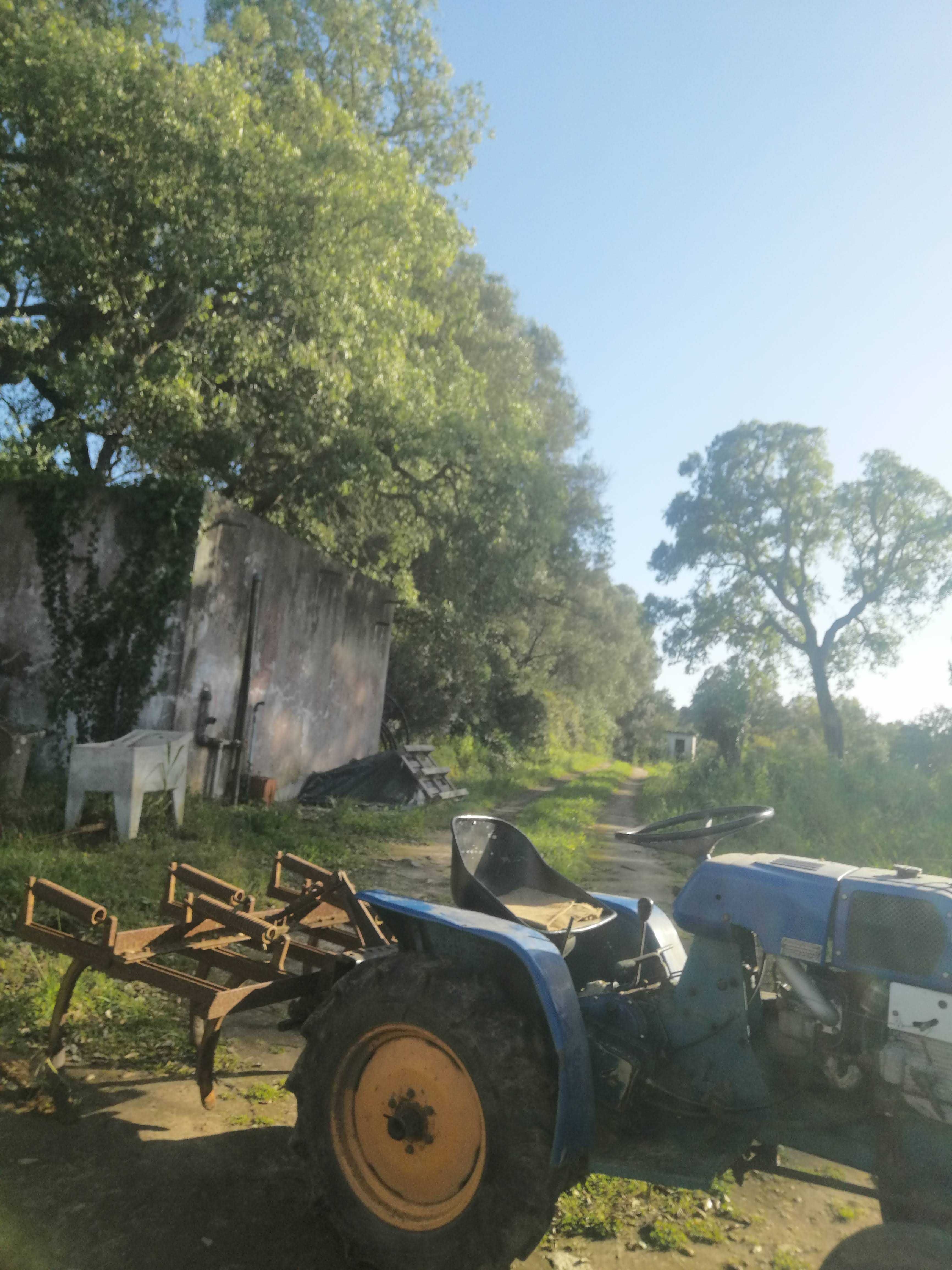 Tractor hinomoto