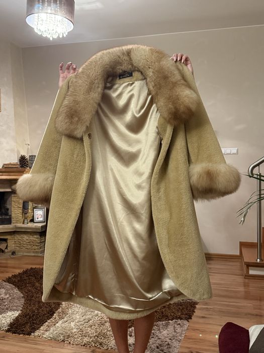 Plascz futrzany. Z lisem, nowy bez metki stan idealny.