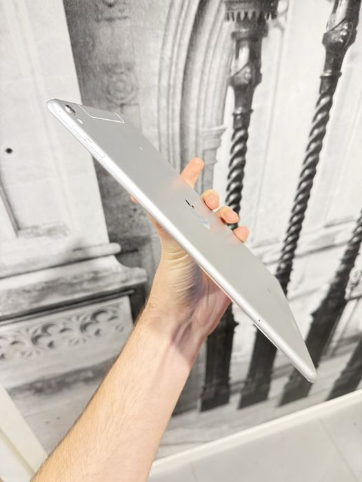 Apple iPad Pro 9.7 Wi-Fi + Cellular 128Gb Silver з гарантією