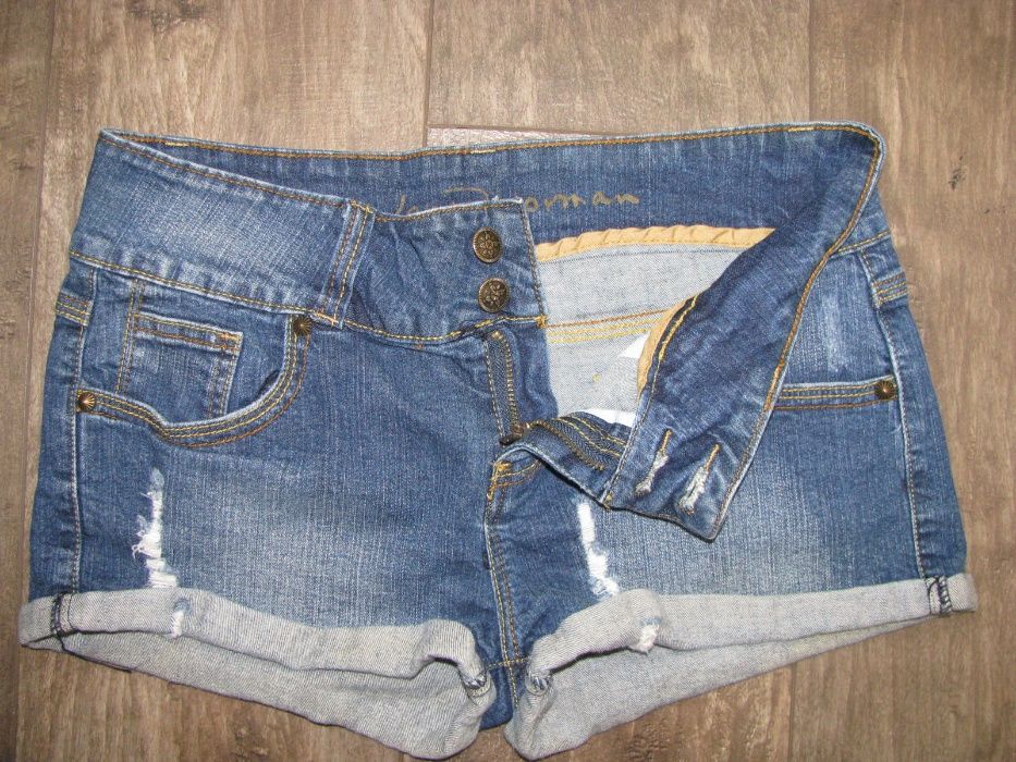 Шорты джинсовые M-L размер евро 12 женские