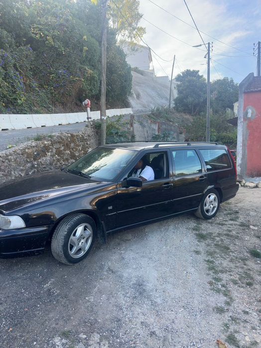 Volvo V70 2.0t.