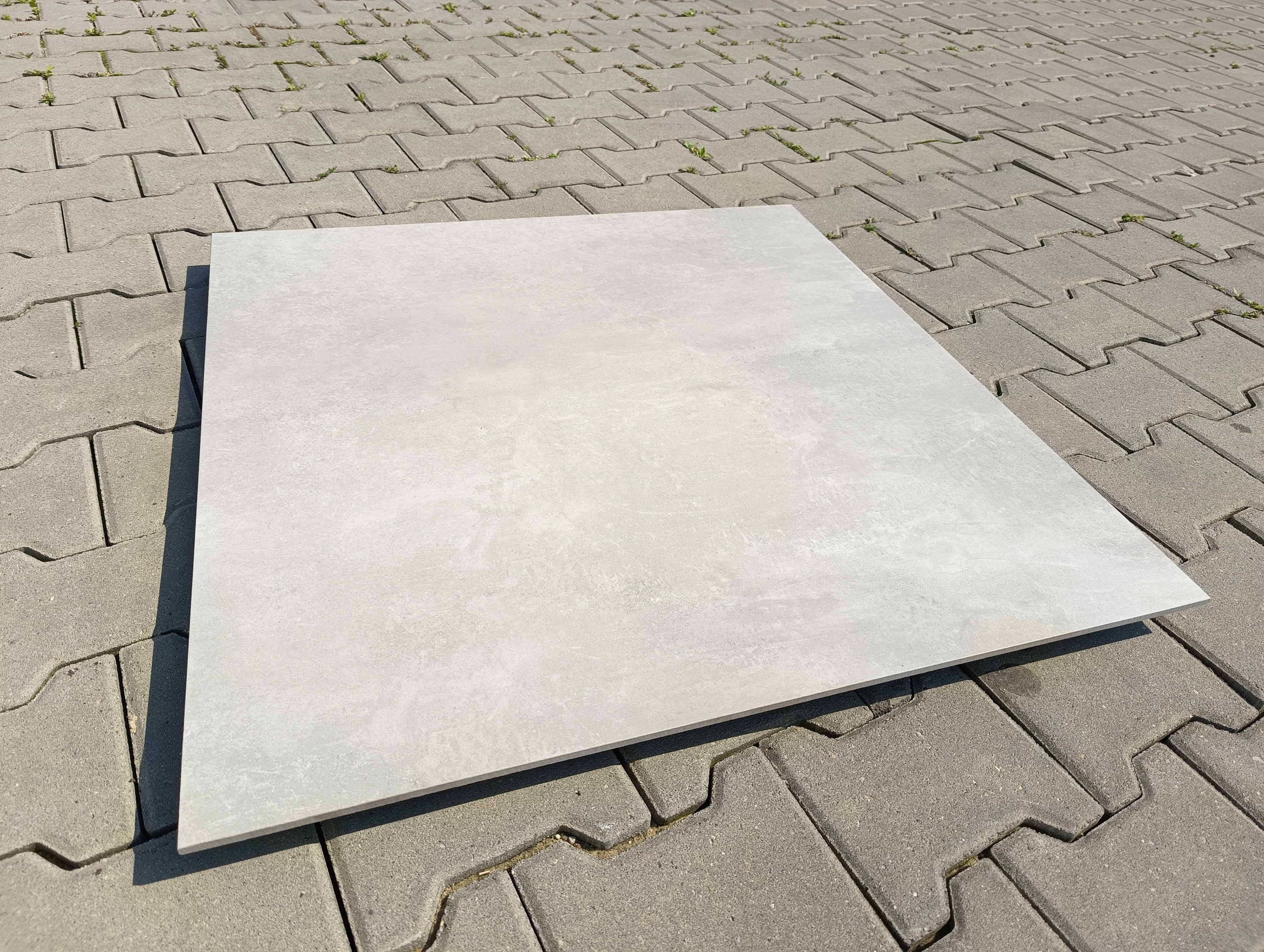Tanie kafle podłogowe do garażu kotłowni Tassero Gris 79,7x79,7x8 G.3