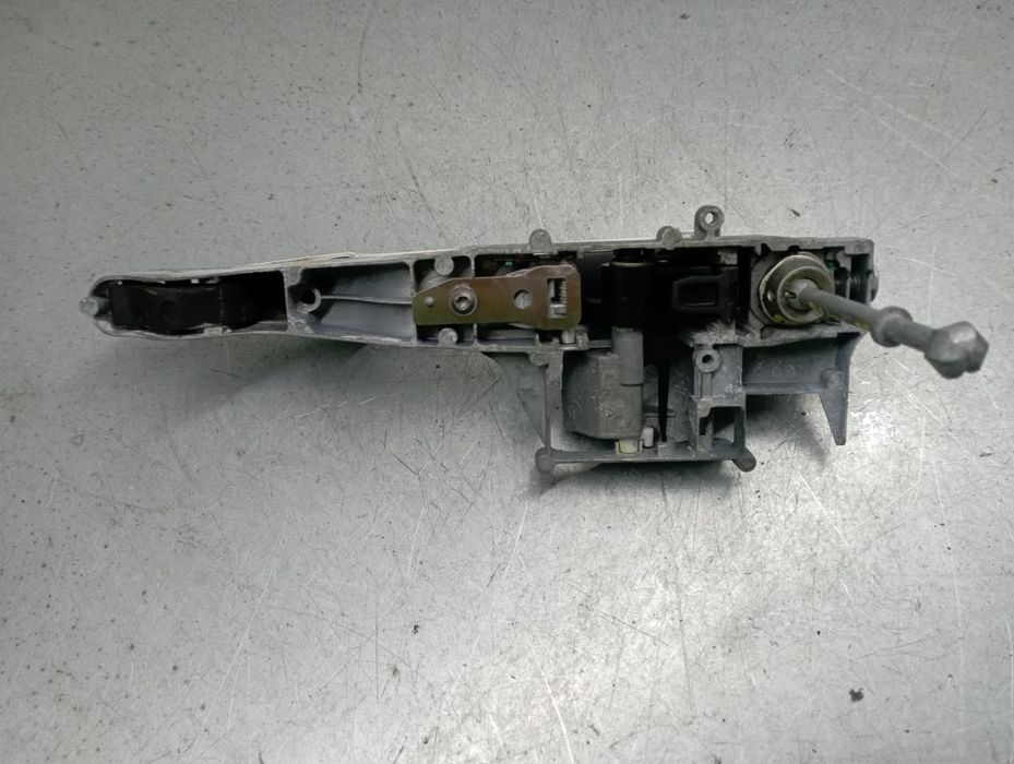 Puxador porta frente esquerda PEUGEOT 308 (4A_, 4C_)