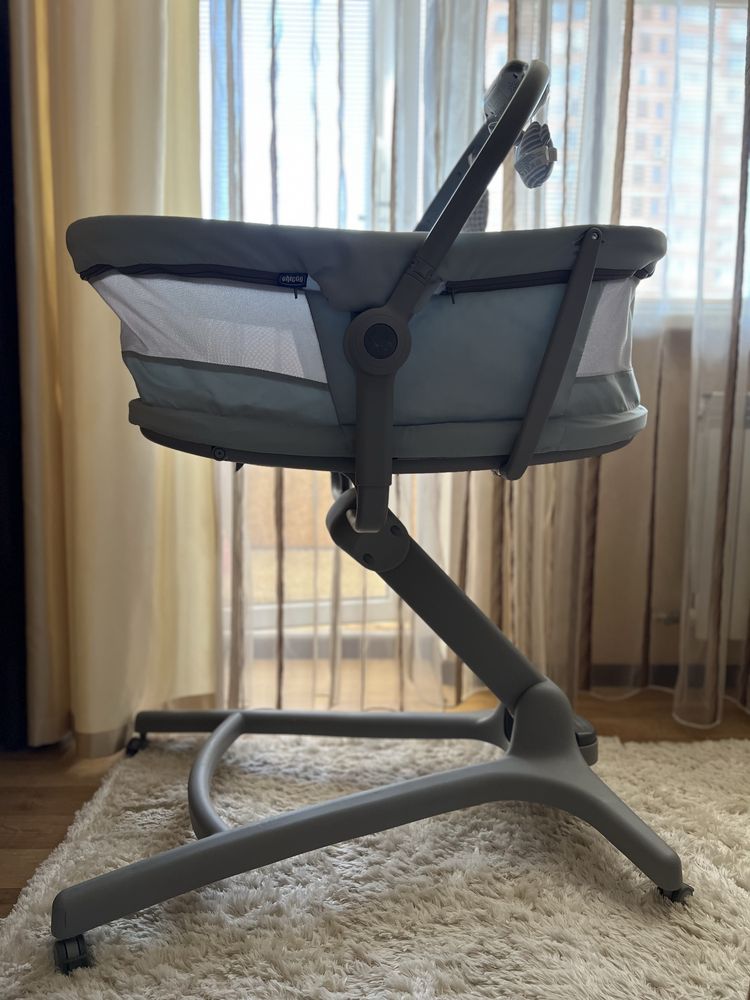 Продам люльку-стульчик Chicco 4 в 1