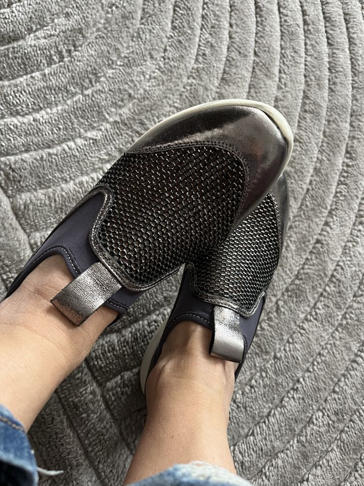 Venezia letnie buty srebrne r.38 stan bdb
