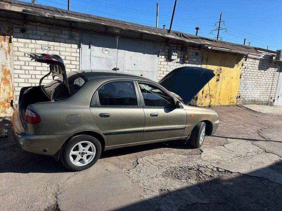 Daewoo Lanos  1.6
