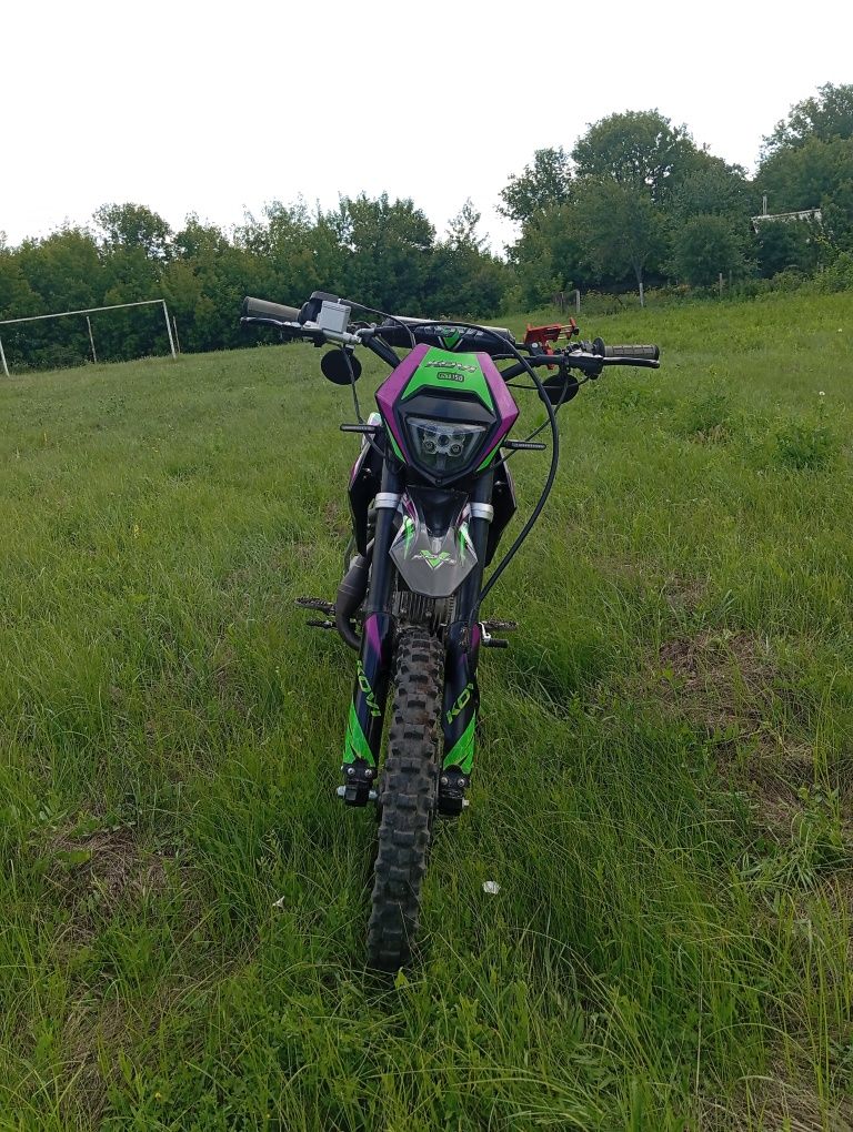 Продаю питбайк Kovi 150 pit 17/14.