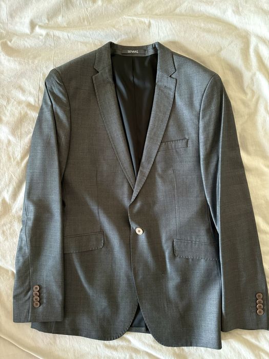 Костюм чоловічий сірий Suvari на випускника