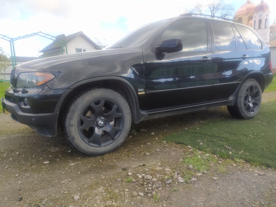 BMW X5  3.0 газ-бензин