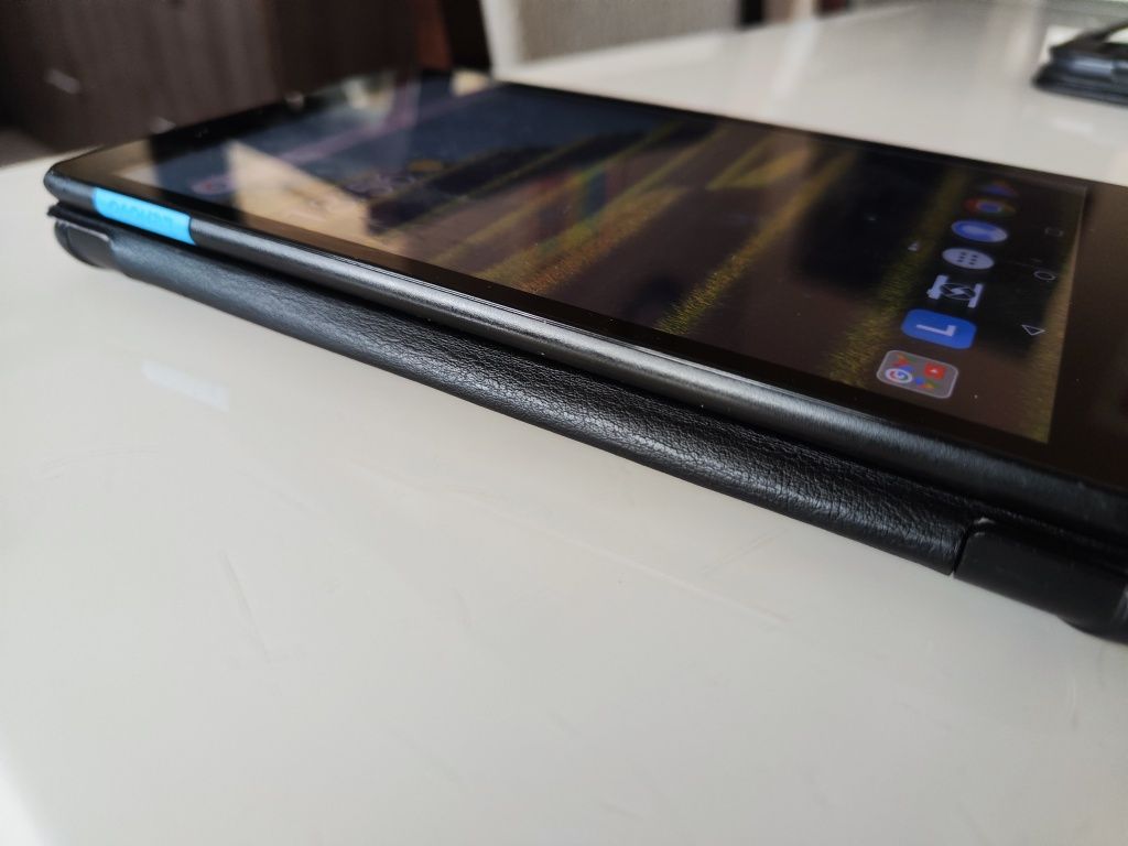 Tablet Lenovo Tab E8