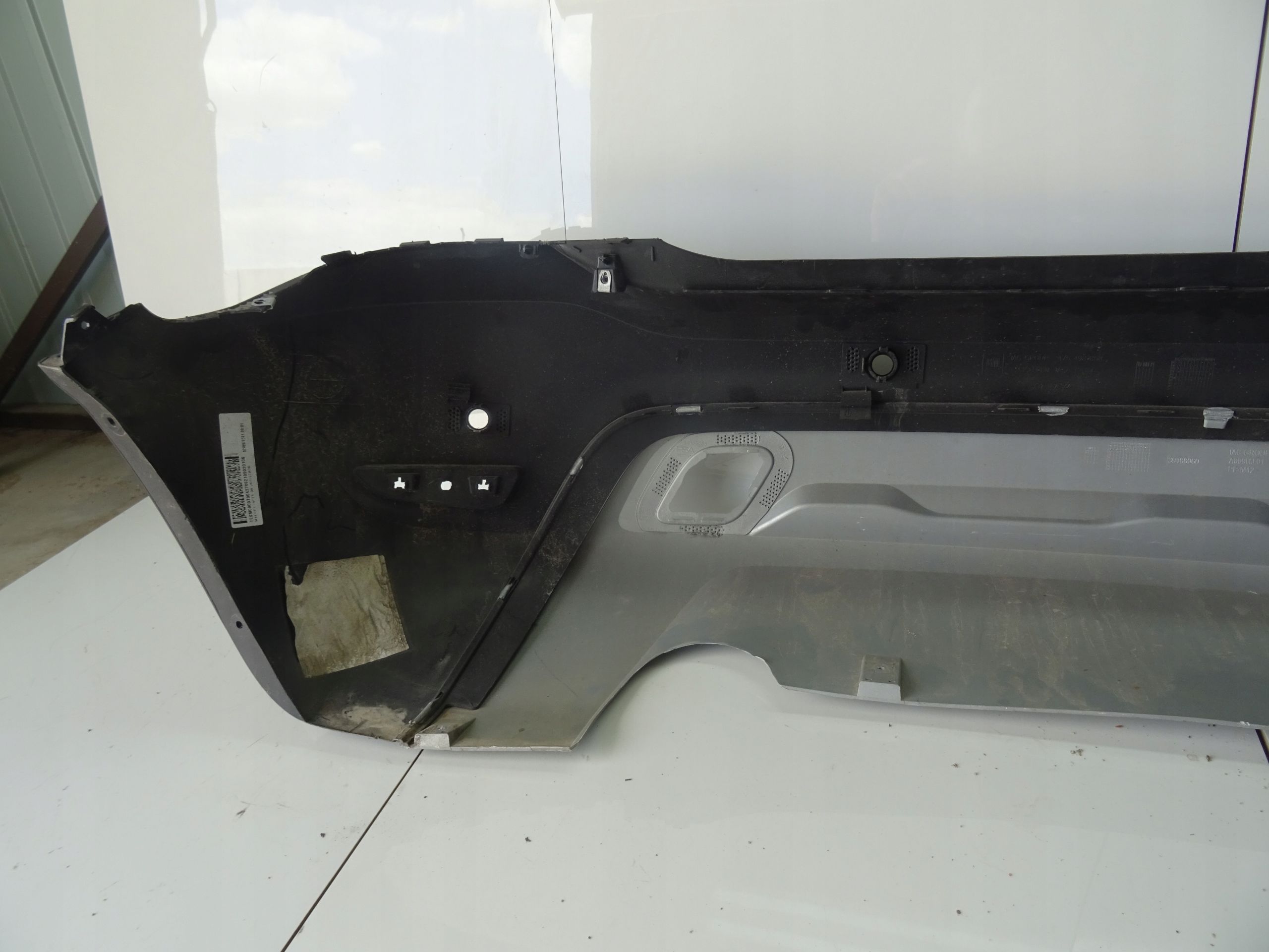 Opel Crossland X Lift 20  Zderzak tył oryginał