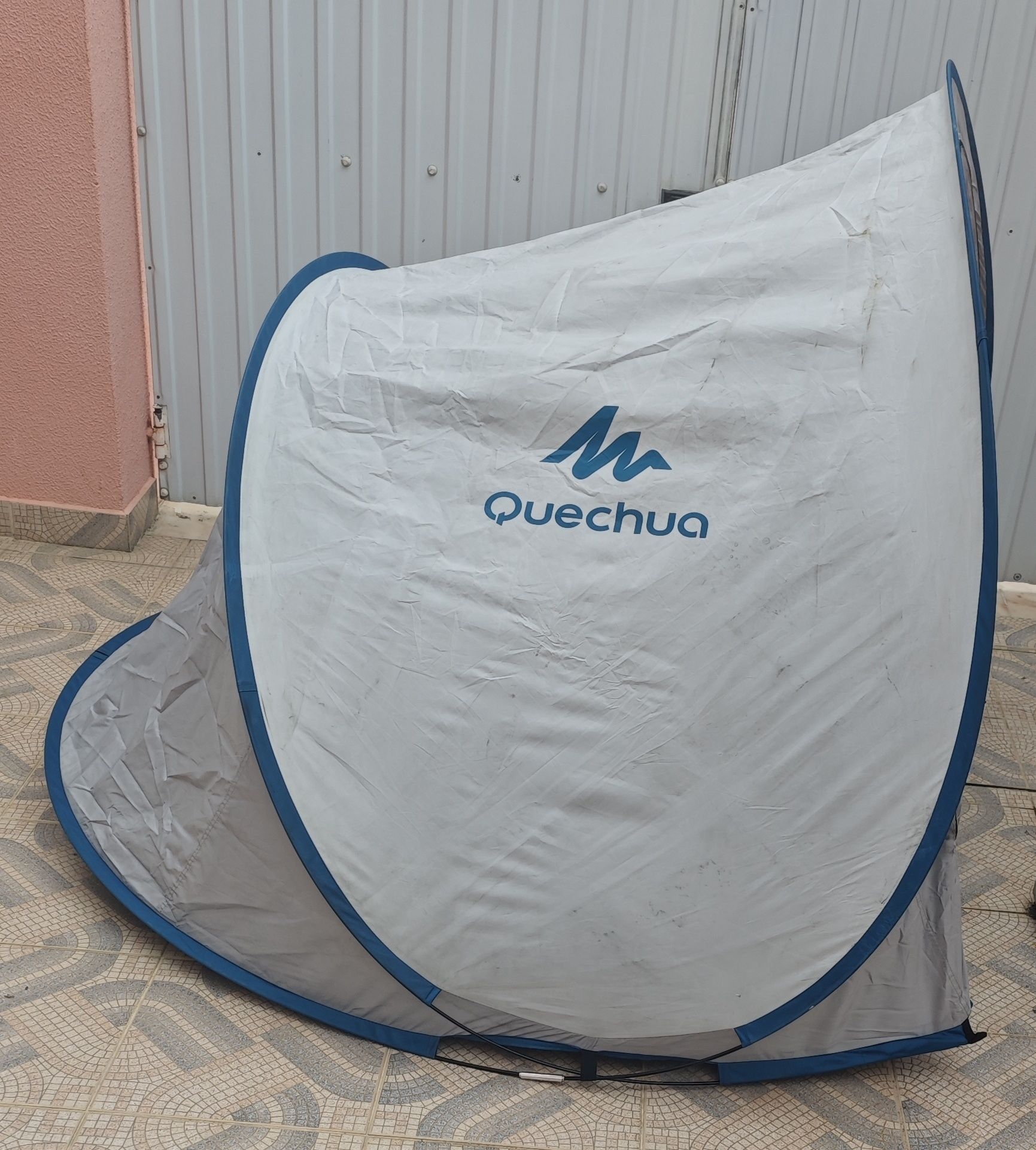 tenda de praia da Quechua