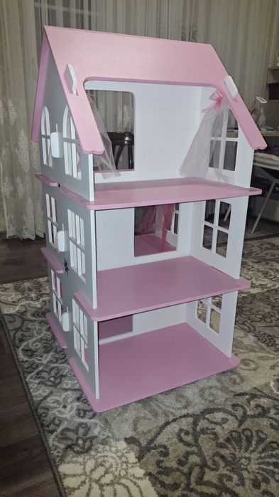 Ляльковий будиночок в гарному стані