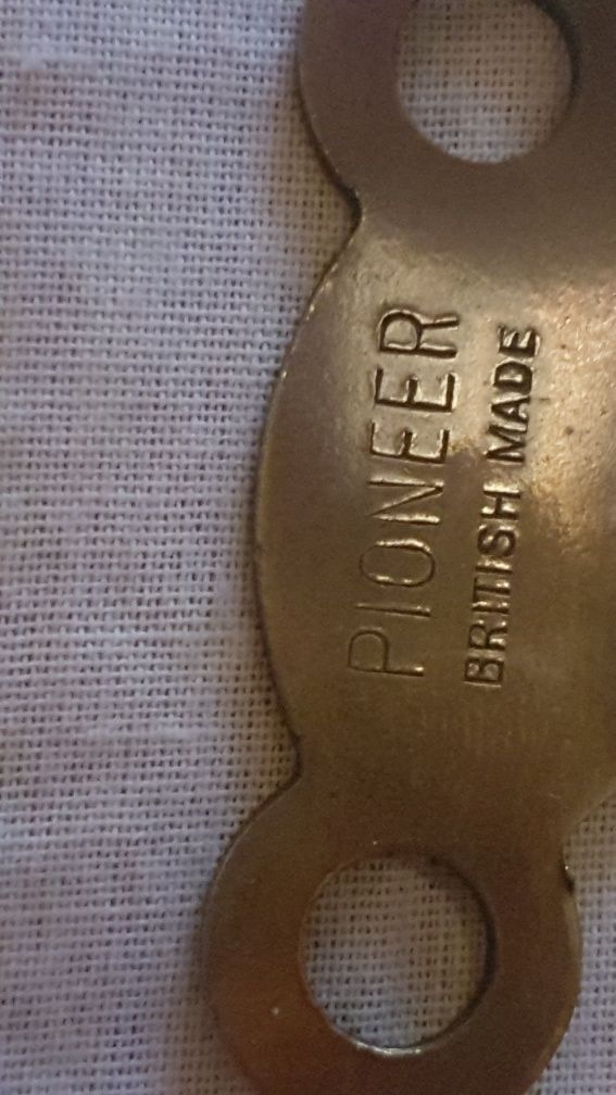 Stary zegar Pionier Britisch Made
