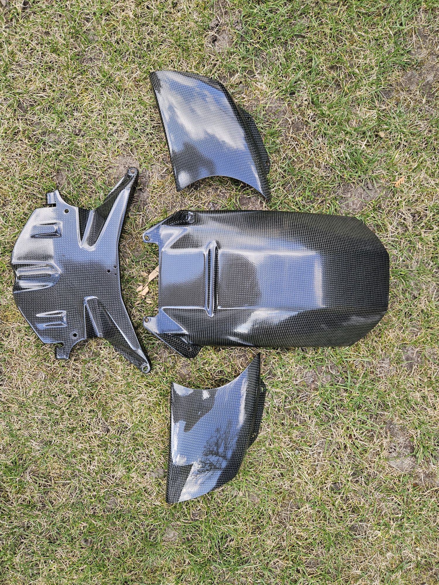Aprilia rsv mille tuono