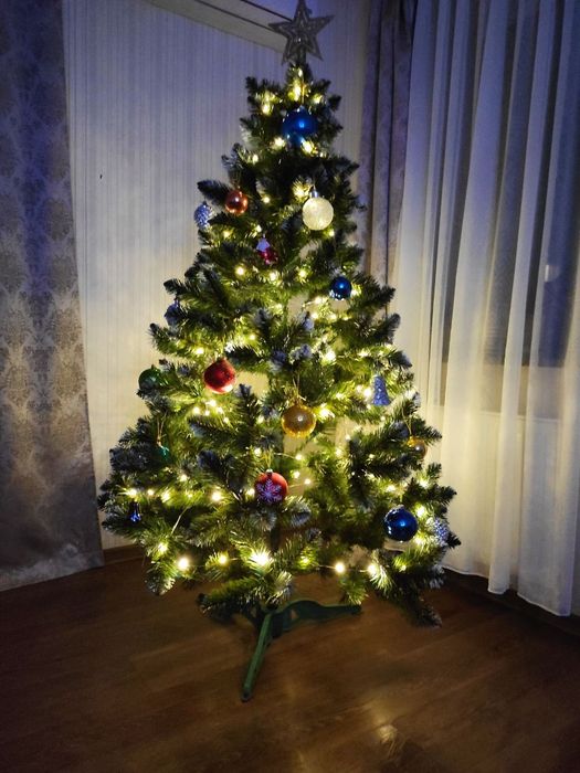 Штучна ялинка, засніжена ялинка 180см