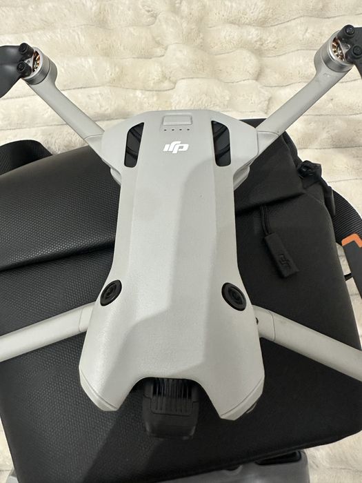 DJI Mini 4 Pro Fly More Combo RC2 – gwarancja, pełen zestaw, 3 baterie