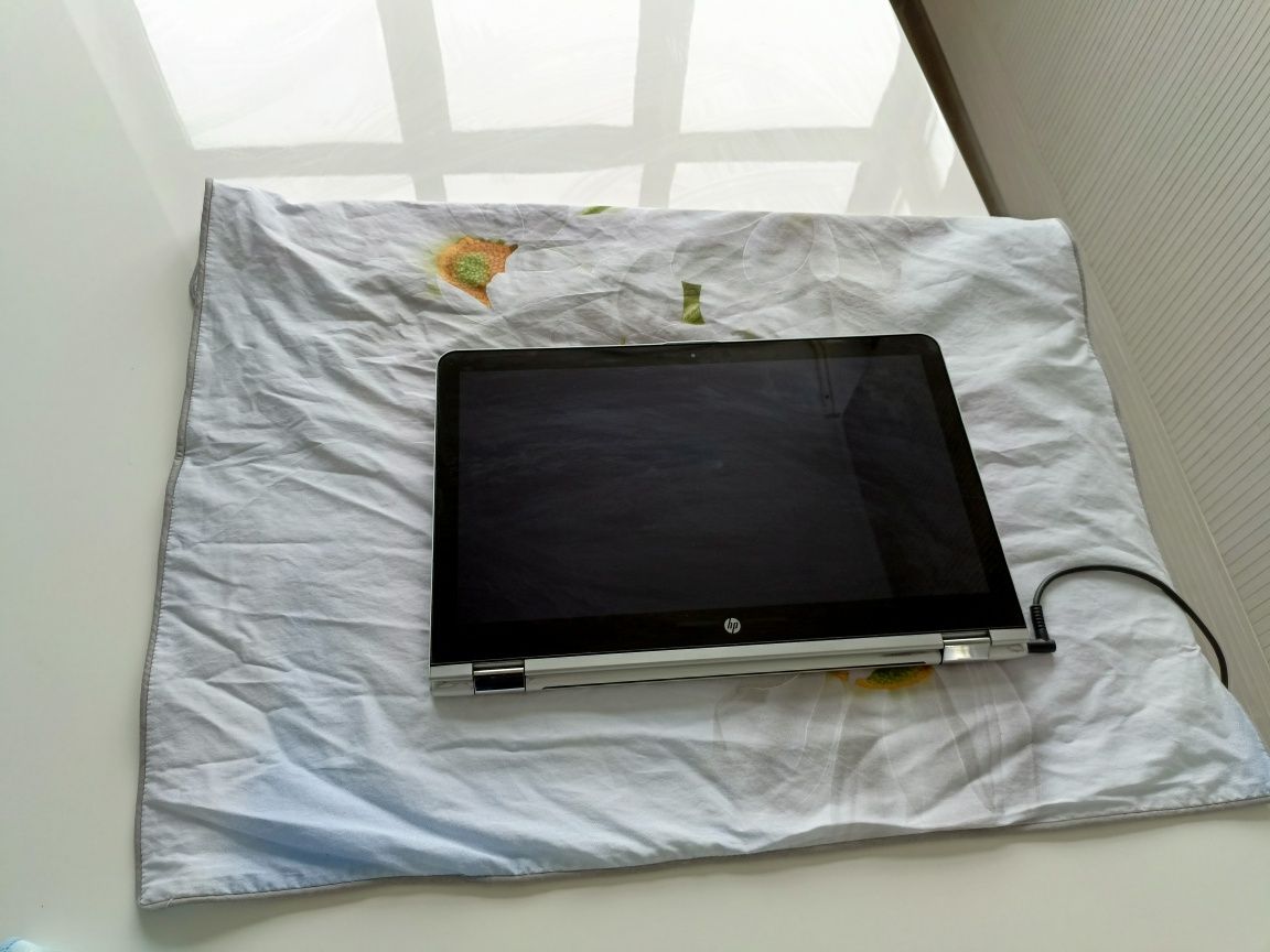 Ноутбук  HP Envy x360 4к, сенсорний