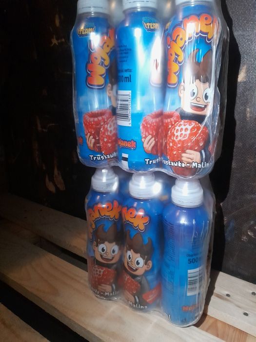 Zestaw 12 butelek Wojanki. Wojanek o pojemności 500 ml.