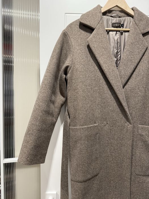 утеплене жіноче пальто кокон