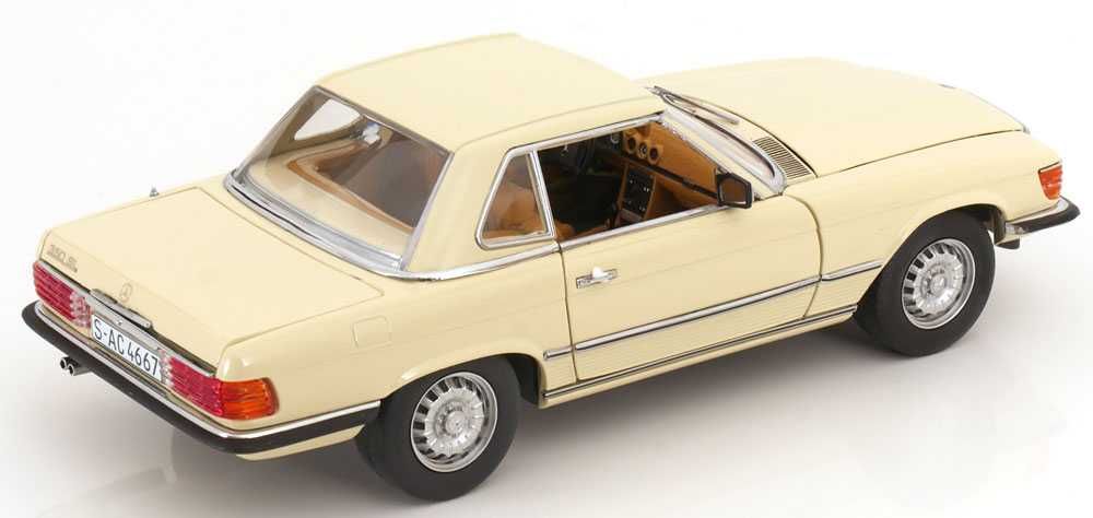 Model 1:18 SunStar Mercedes-Benz 350 SL R107 Hardtop 1977 creme
