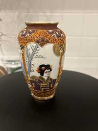 Chińska porcelana wazon