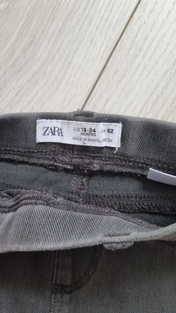 Spodnie leginsy Zara 92 jak nowe jeansowe