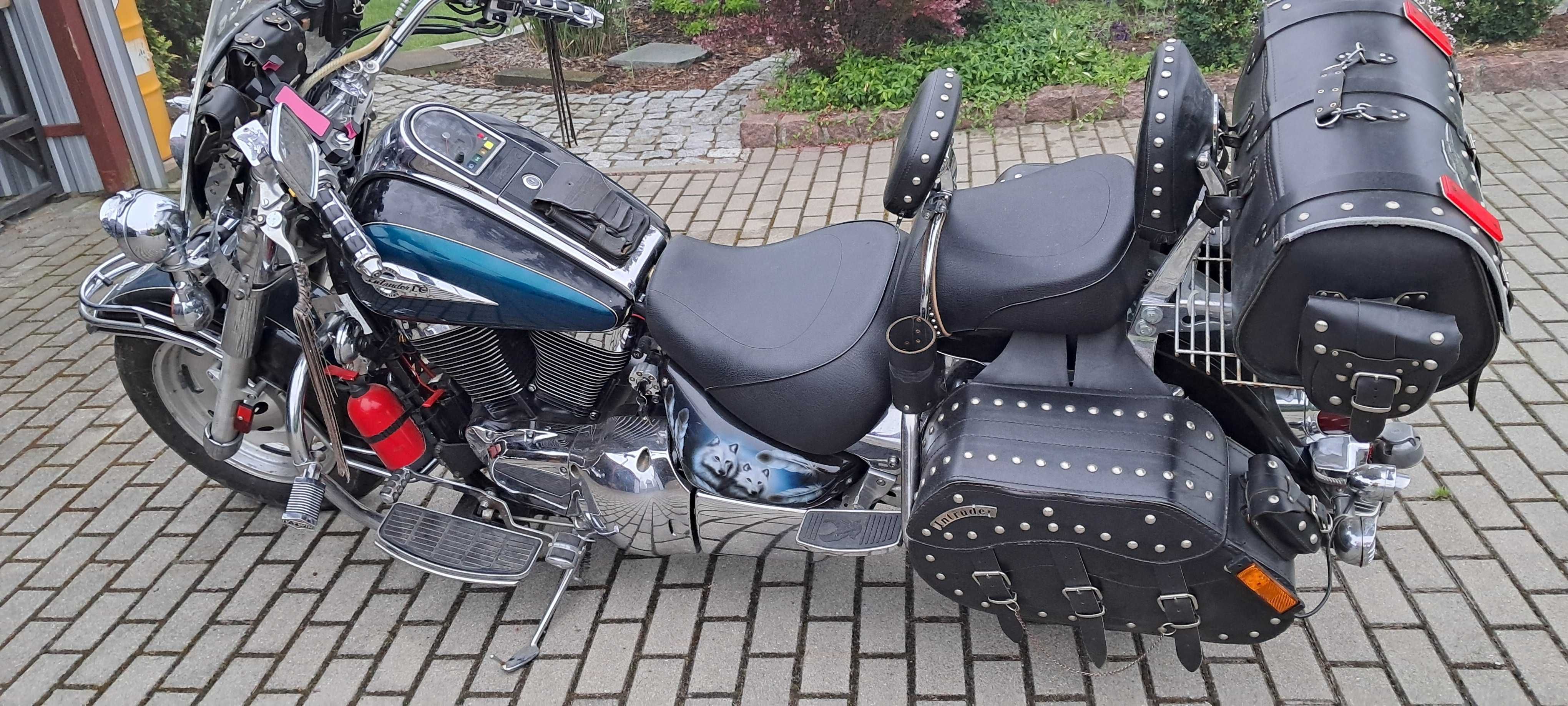SUZUKI Intruder 1500 LC