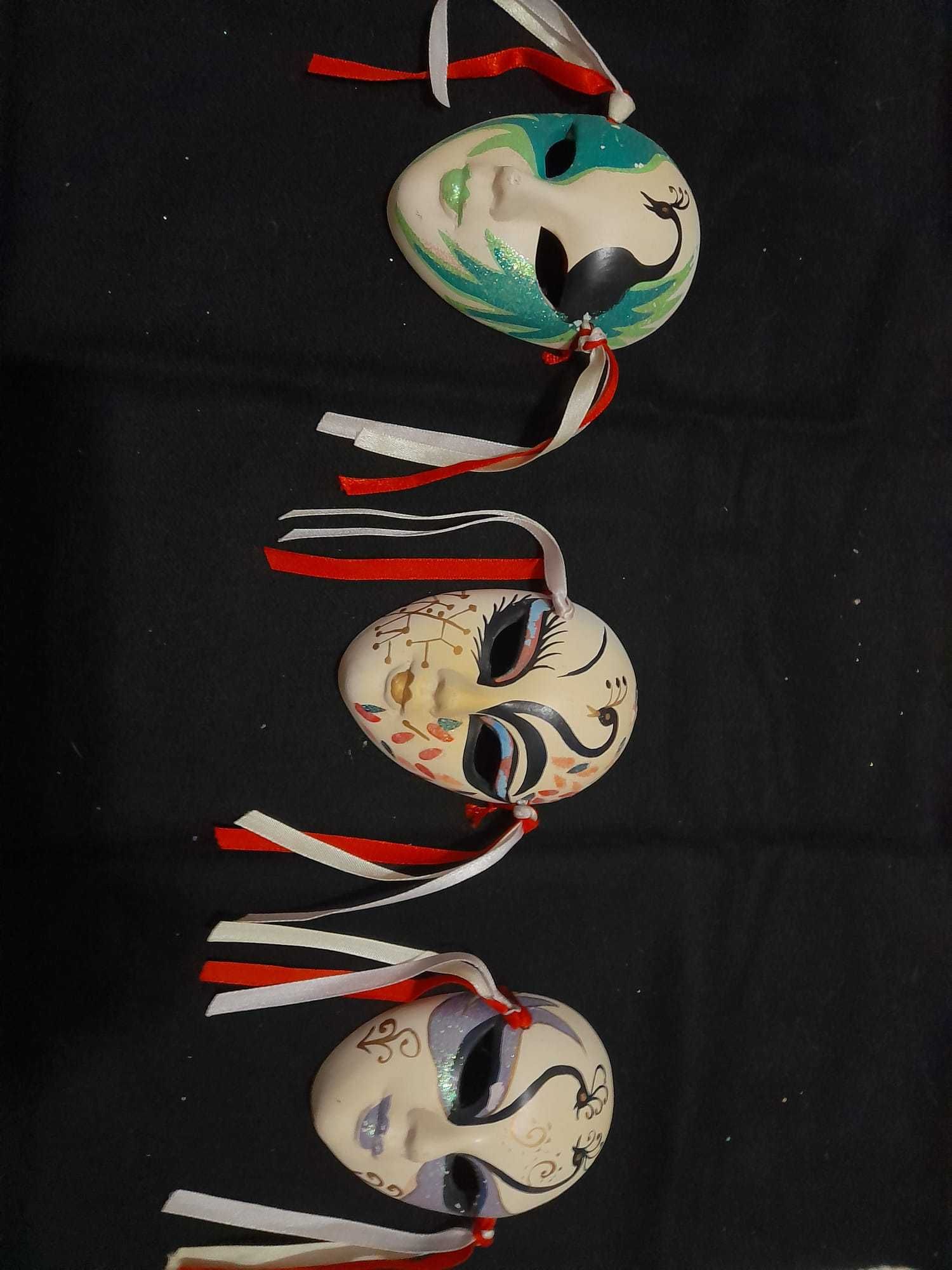 Mascaras em gesso