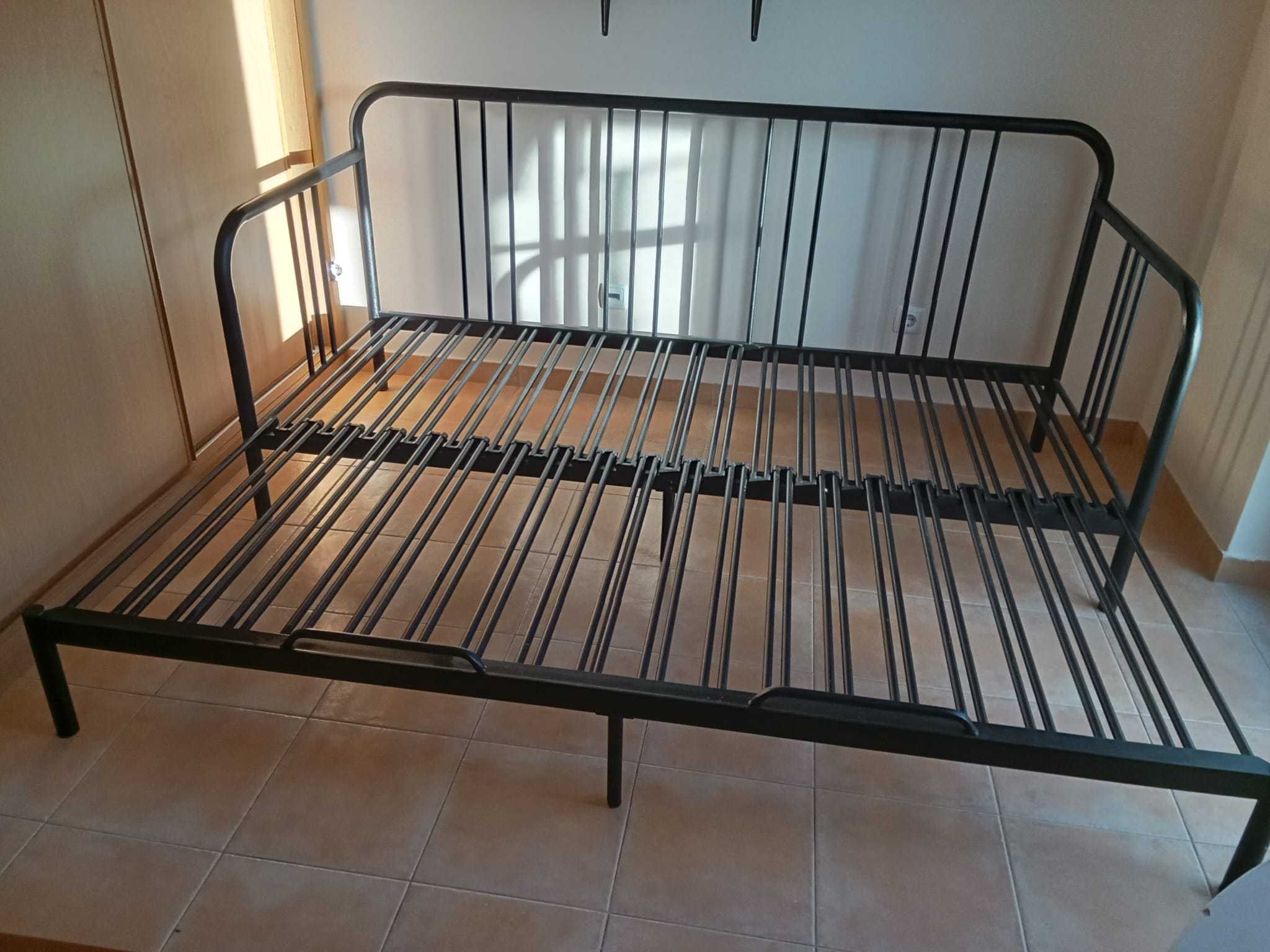 Cama individual /dupla de ferro