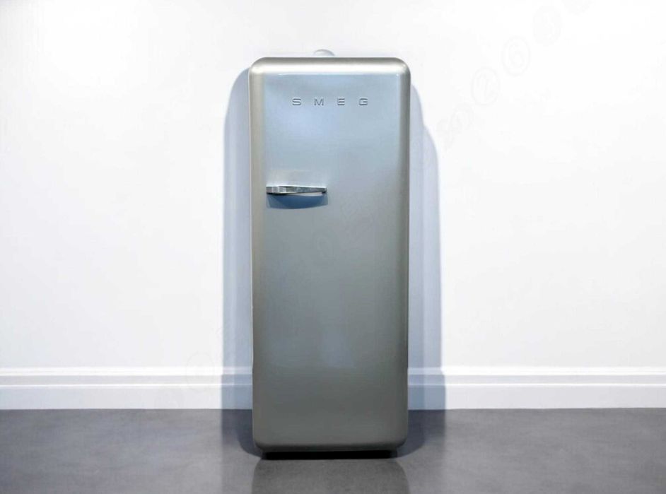 Ретро-холодильник SMEG / СМЕГ FAB28RSV3 / 157 см, сріблястий