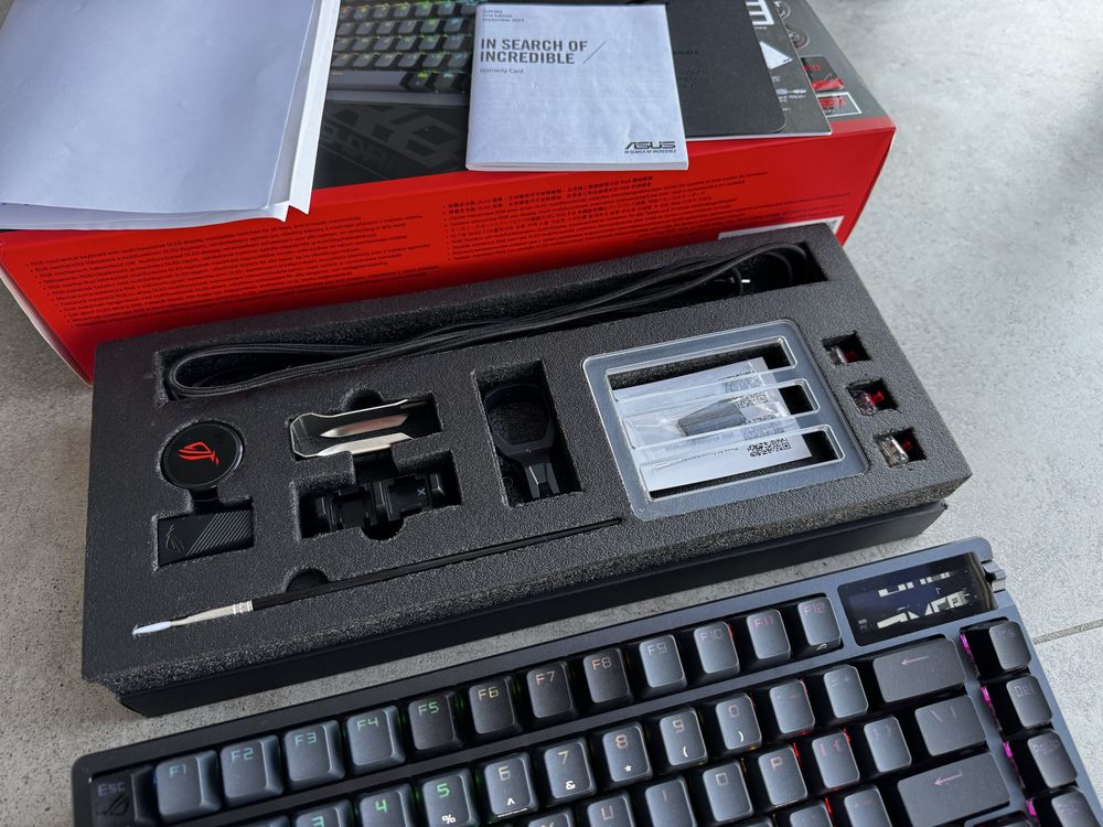 Клавіатура Asus Rog Azoth Black Edition | ROG NX Red swithes