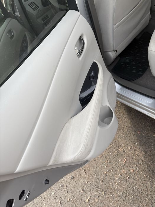 Продам Nissan Leaf 24kw