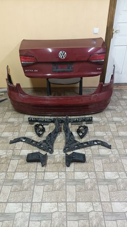 Крышка багажника Volkswagen Jetta 15-18 Фольксваген Джетта мк 6