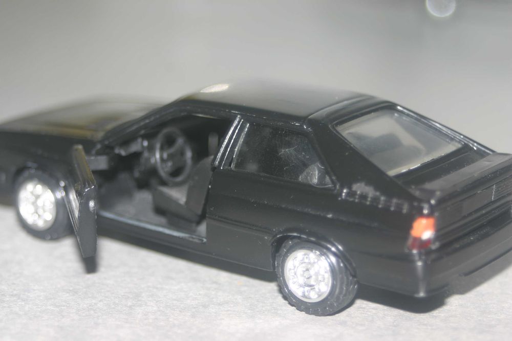 1:43 Audi 80 Quattro coupe Conrad