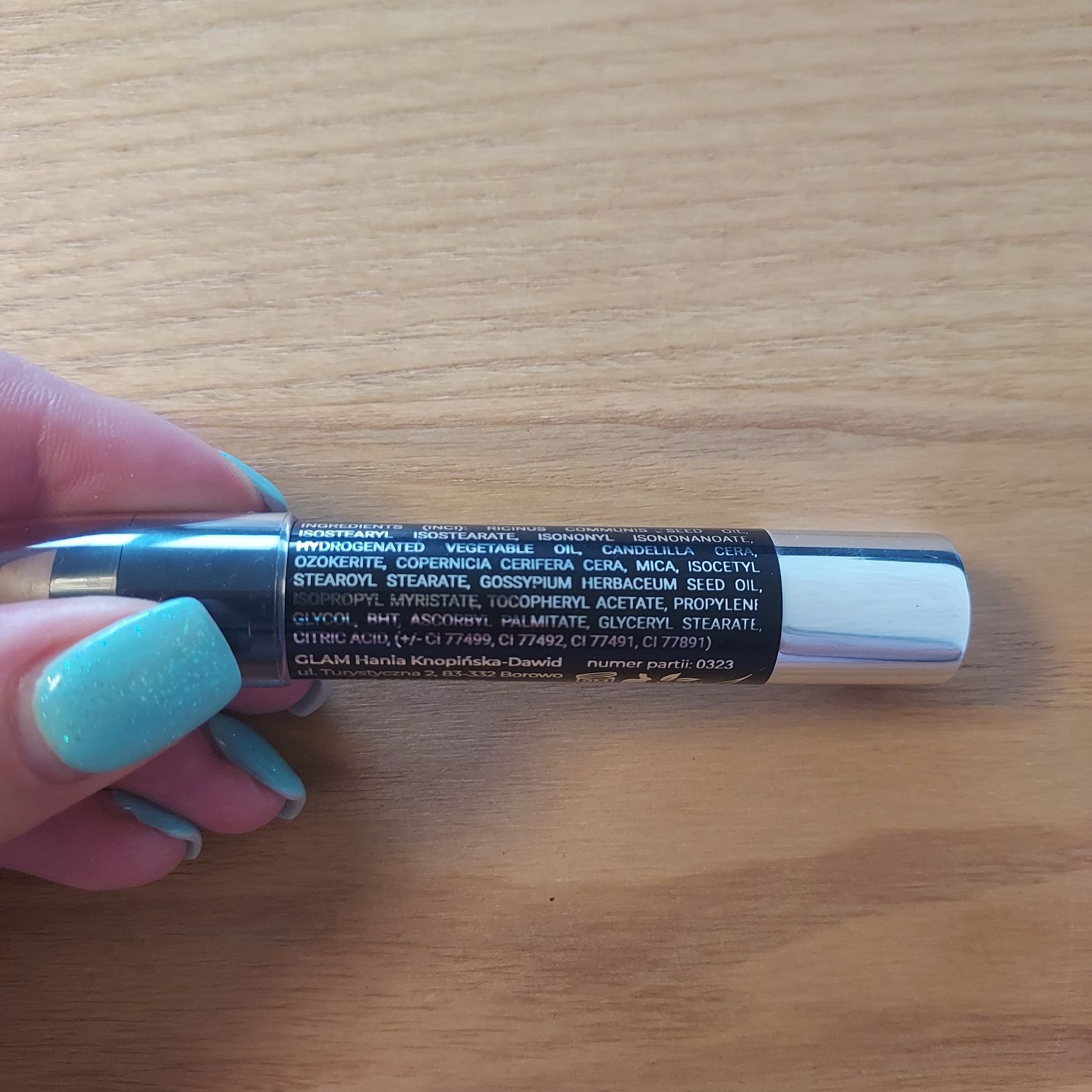 Sztyft do konturowania w kremie GlamShop