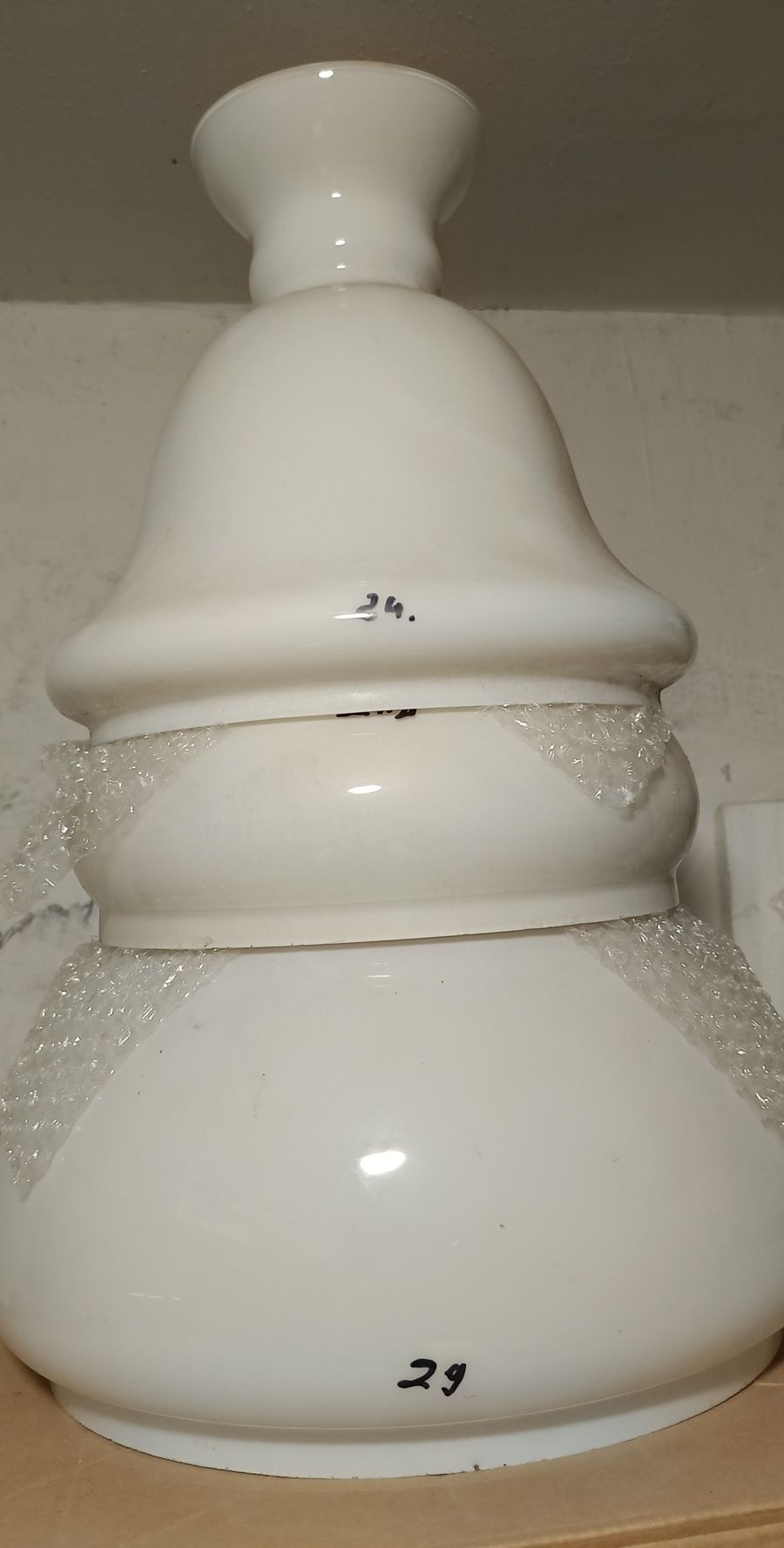 Stare klosze do lamp naftowych.