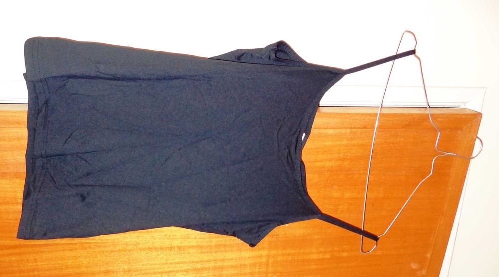Top de alças preto