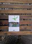 Livro"ESSENCIA DAS COISAS"Com ótima qualidade u