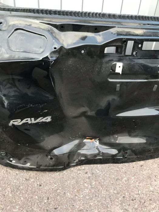 Toyota rav4 2016-2018 Кришка багажника